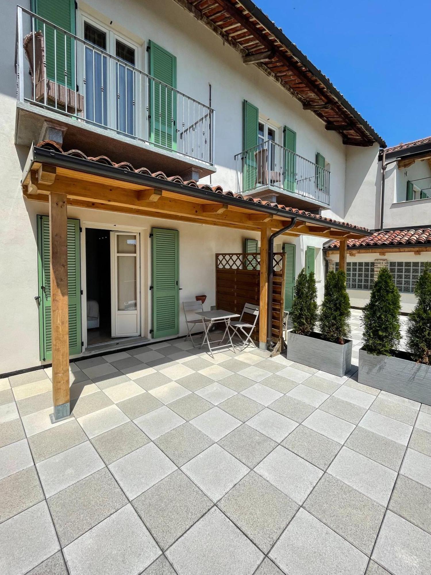 Bed and Breakfast La Rocca Carrù Exterior foto